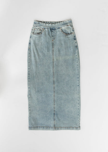 Donna Classic Wash Maxi Denim Skirt