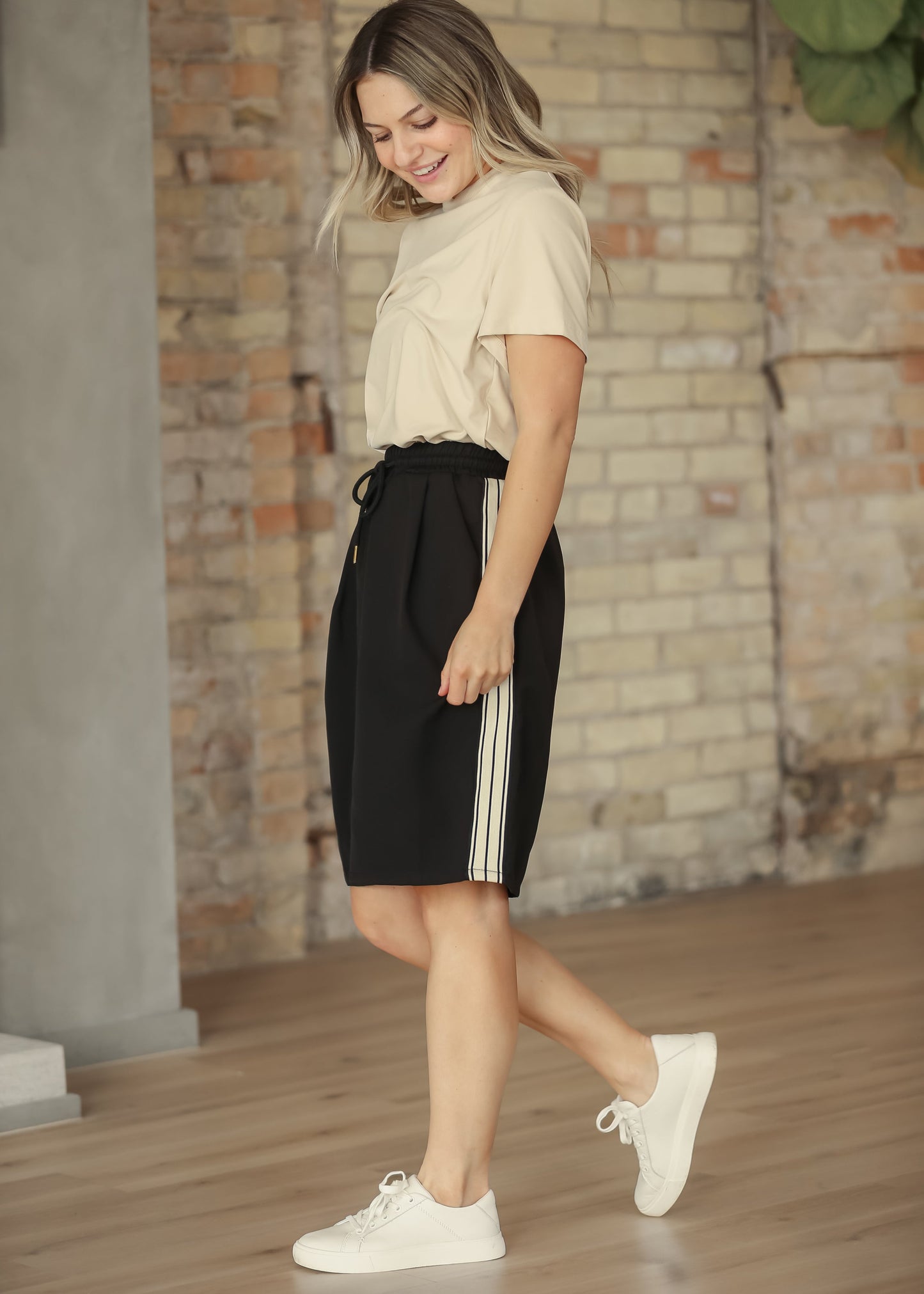 Nina Mid-Rise Track Skirt